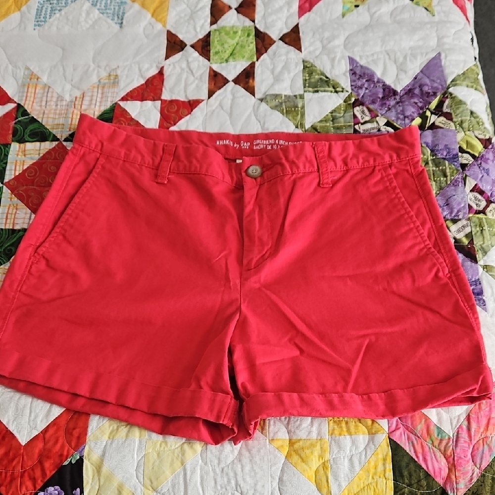 3/$18 GAP Women's Vibrant Red Shorts